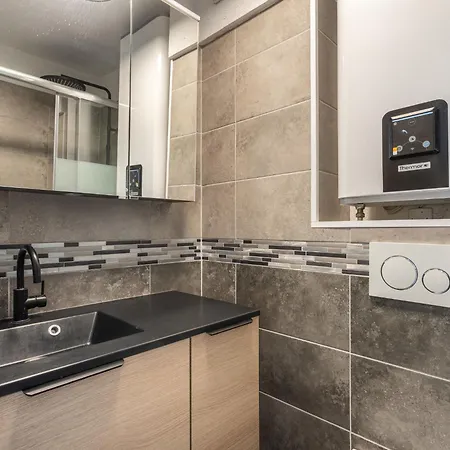 Daire Les Mimosas Bleus-4 By Interhome *